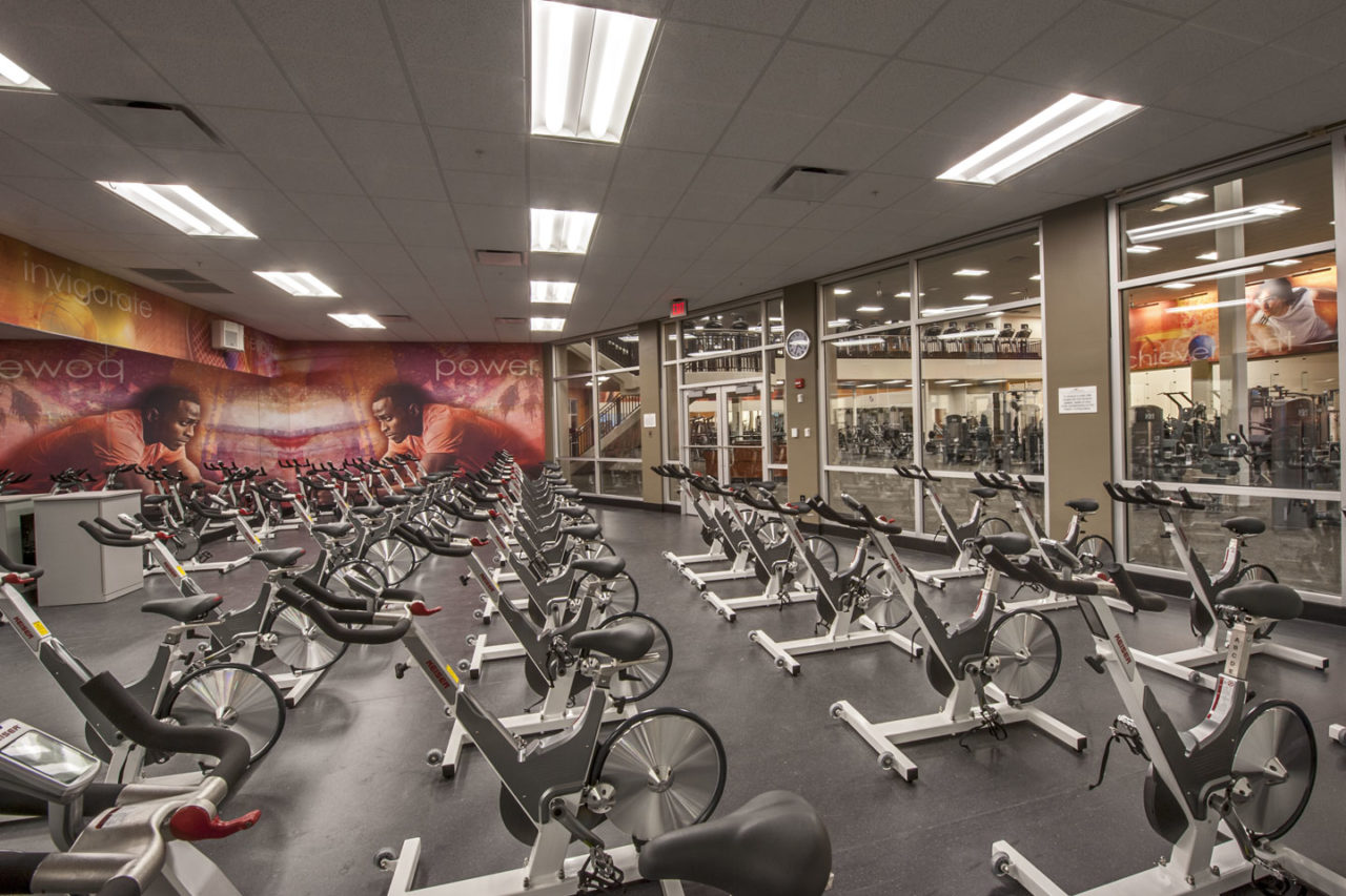 construction_firm_mass_health_club_LAFitnessStoughton4